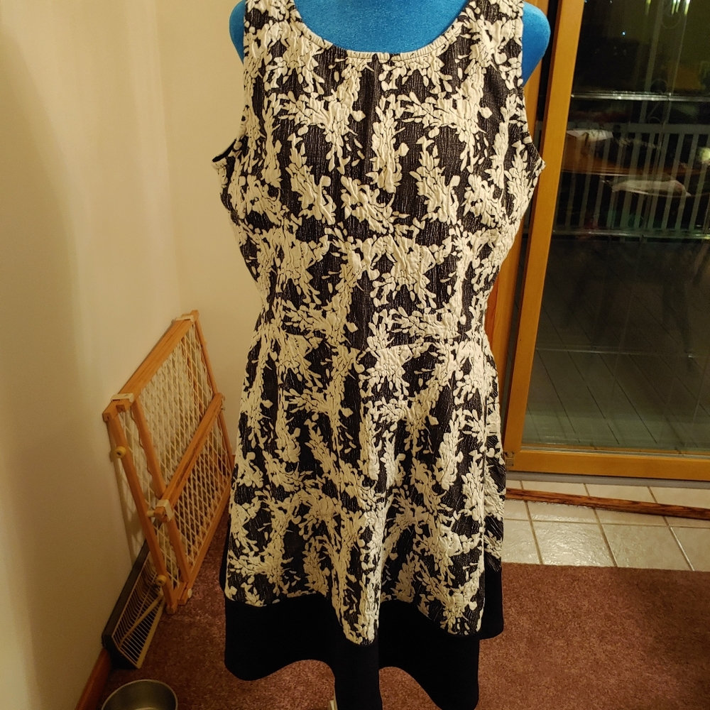 Le Lis for Stitch Fix Maude Textured Black and White A-line dress size Xl